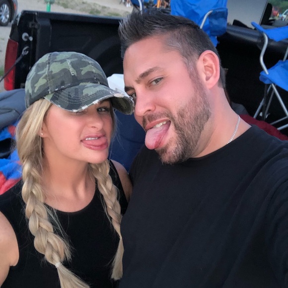 Meet your Posher Ambassador, Cherina - Picture 13 of 13